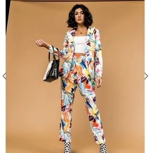 Large L'ATISTE Life is Art Blazer + Trouser Set